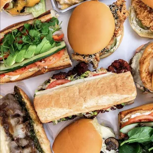 EARL is known for top-notch East Coast subs, burgers, &amp; fried chicken!