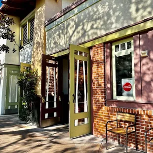 Patio, outside seating