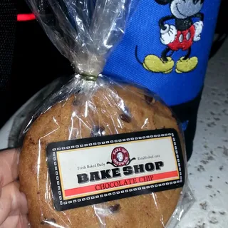 Chocolate Chip Cookie