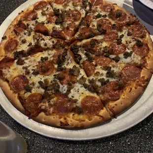 16&quot; Meat Lovers Pizza