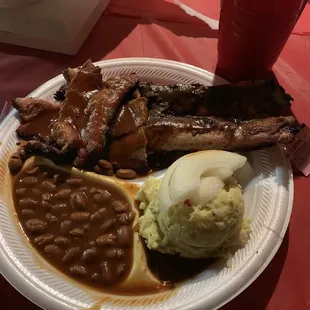 2 Meat Plate: Brisket &amp; Ribs... so delicious!!!