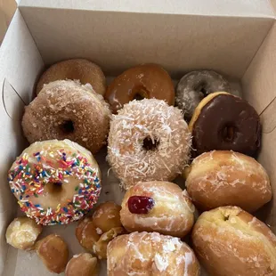 filled doughnuts, crumb doughnut (my fave), blueberry, salted caramel, doughnut holes