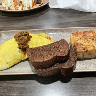 Steak omelette rye toast