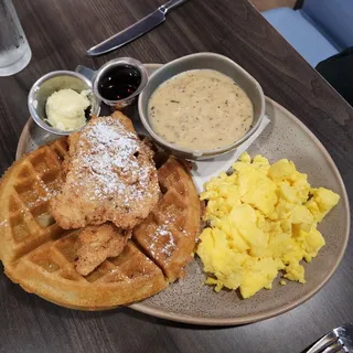 CHICKEN & WAFFLE