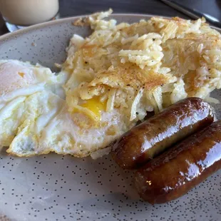 2 EGGS TO ORDER SAUSAGE LINKS (2) HASH BROWNS