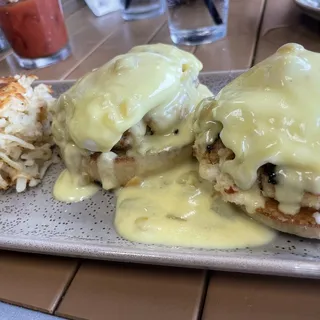 CRAB CAKE BENNY