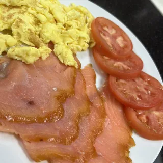 Smoked Salmon & Eggs