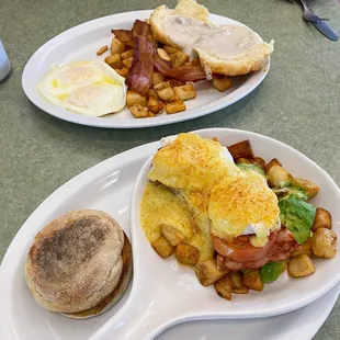 Potato egg scramble, biscuits and gravy