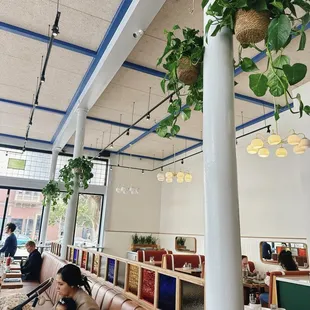 Ambiance inside 10/10