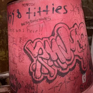 Lampshade left of my head-