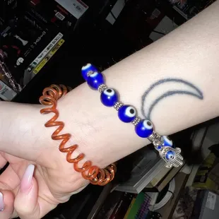 Cute evil eye bracelet. Reasonably priced and very nice quality. Love it.