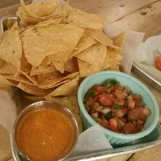 Chips & Salsa* **