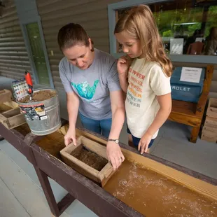 Red River Gorge Earth Shop Gem Mining