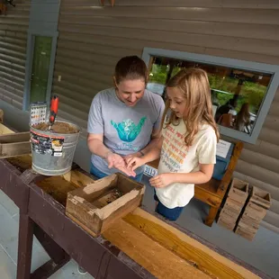 Red River Gorge Earth Shop Gem Mining