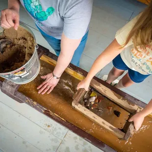 Red River Gorge Earth Shop Gem Mining