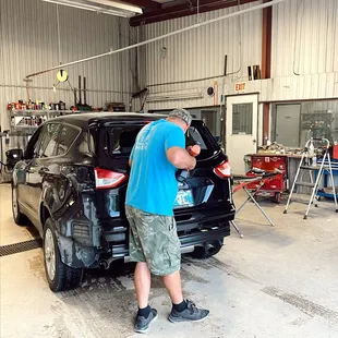 If your windshield, rear or side windows are needing replaced or repaired, services from Eason Collision can help!