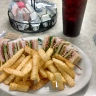 Club sandwich - delicious kjm