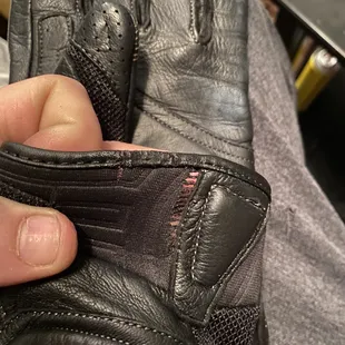 POS gloves lasted 4 months and livermore harley wouldnt help bcz warranty was 3 months. Had original Receipt too.