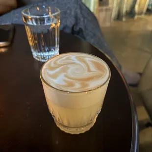Happy hour pisco sour