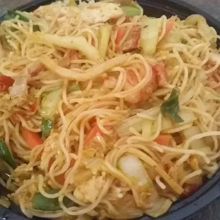 Beautiful Singapore Chow Mei Fun. Just get me a bucket of this stuff!