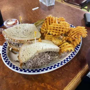 Brisket 1/2 Classic Sandwich