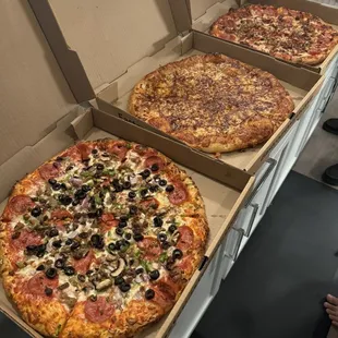 14&apos; Large Enzo&apos;s Combo Pizza, 14&apos; Large BBQ Chicken Pizza, 14&apos; Large Manhattan Meat Pizza