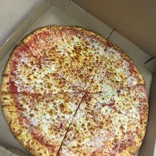 18&quot; Cheese pizza !