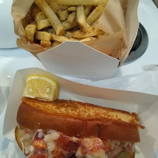 Truffle Fries &amp; Connecticut roll