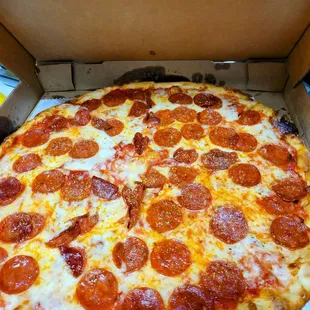 Large pepperoni  pizza