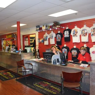 Premium Cusotmer Service.