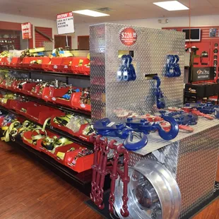 Straps, chains, tie downs, snatch blocks and more.