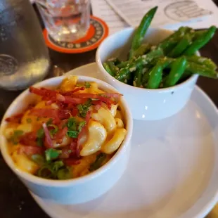Loaded Mac and Cheese and Garlic Green Beans