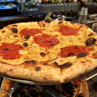 VEGAN PUTTANESCA PIZZA