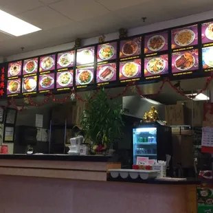 Rajaa &amp; Younes last minutes dinner plans