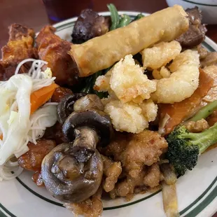 All the good stuff from the buffet. Lotsa meat options.