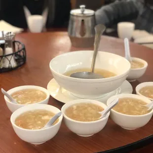 Fish maw soup with crab