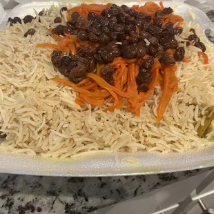 rice with raisins and carrots