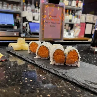 Spicy Salmon Roll