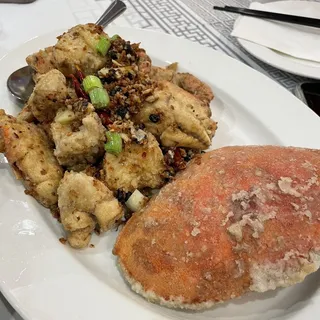 Live Dungeness Crab with Spicy Salt