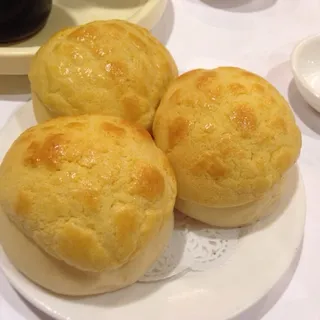 Baked Egg Custard Buns