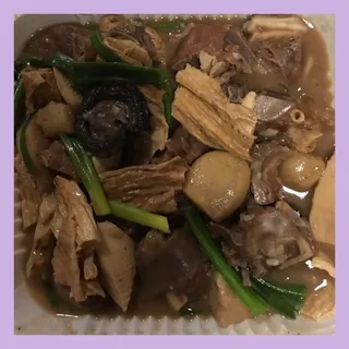 Lamb with Bone & Bean Curd Clay Pot