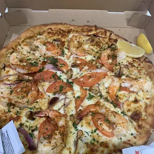 Garlic Shrimp Pizza