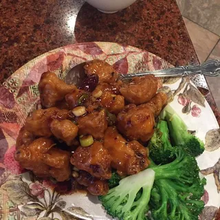 C10. General Tso's Chicken 左公雞
