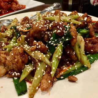B9. Crispy Shredded Beef 干扁牛