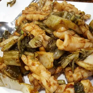 CR6. Squid with Sour Cabbage 酸菜鮮魷
