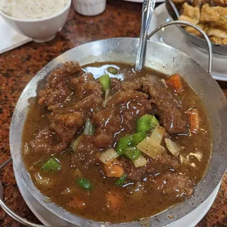 CR10. Steak with Black Pepper Sauce 黑椒牛枊