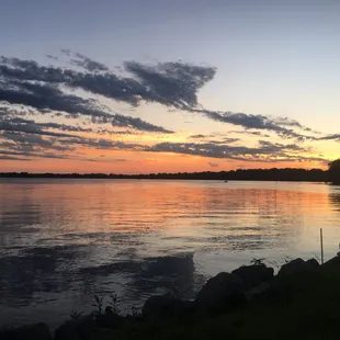 This sunset.... wowee! So pretty!