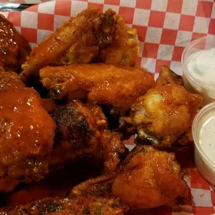 Buffalo wings, decent sized wings and piping hot!