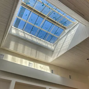 Love the light that comes in here