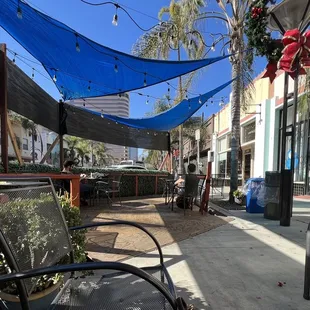 Right out of cafe